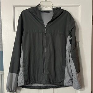Under Armour Men's Two-Tone Gray Windbreaker